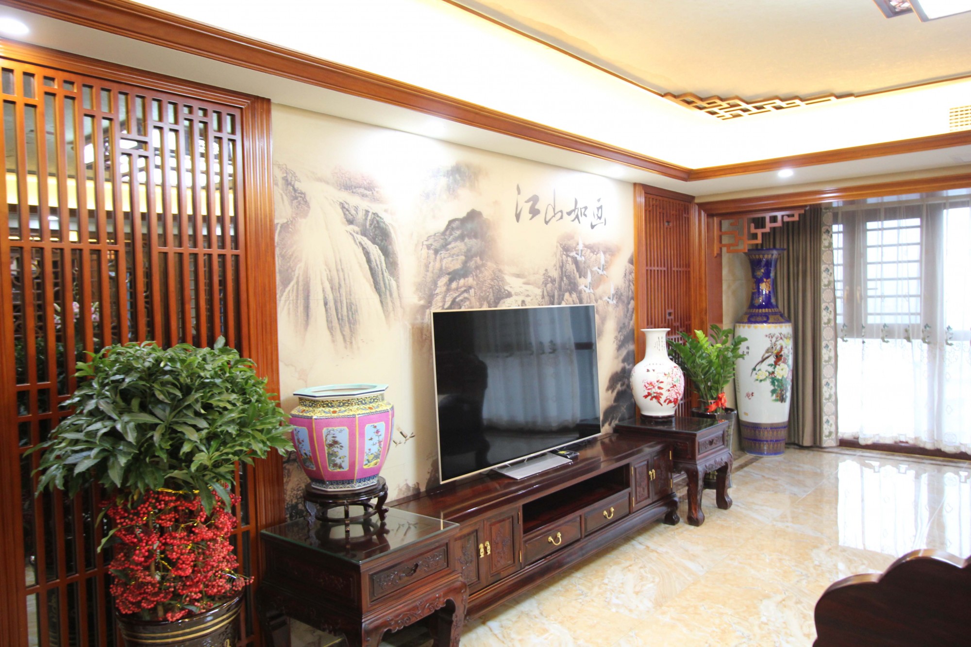 綿陽(yáng)市東原香嶼新中式風(fēng)格五居室裝修案例